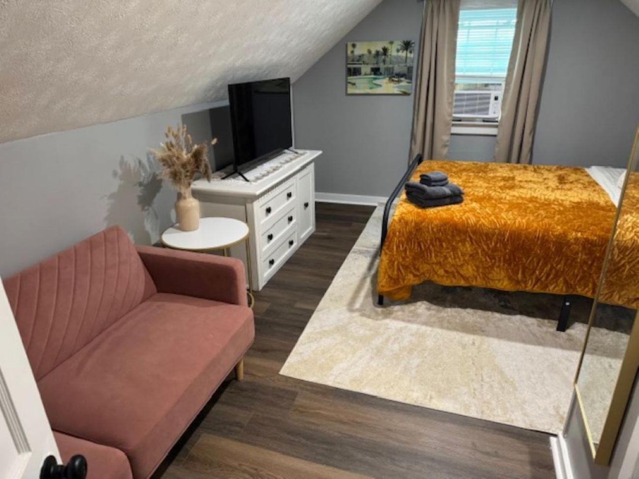 Urban Cottage-Bourbon Trail, Expo, Yum, Derby! Луисвил Екстериор снимка